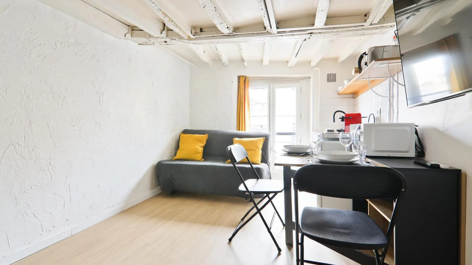 Studio Appartement Quartier Saint-Michel Notre-Dame 3 Free Netflix Paris 0*,  France